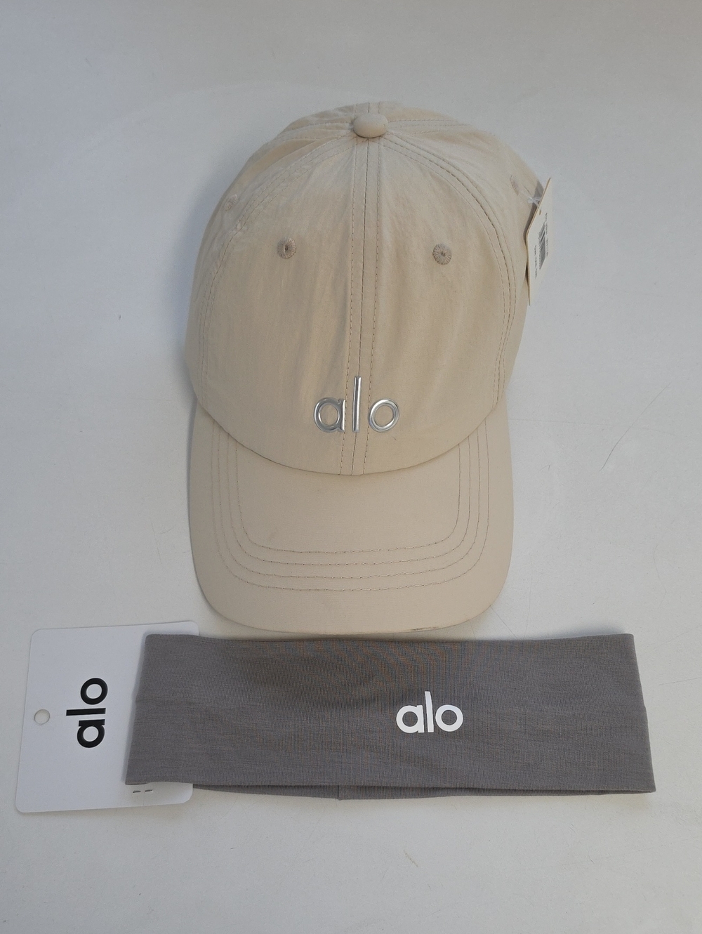 ALO Yoga Cream Baseball Cap with Gray Logo Headband
